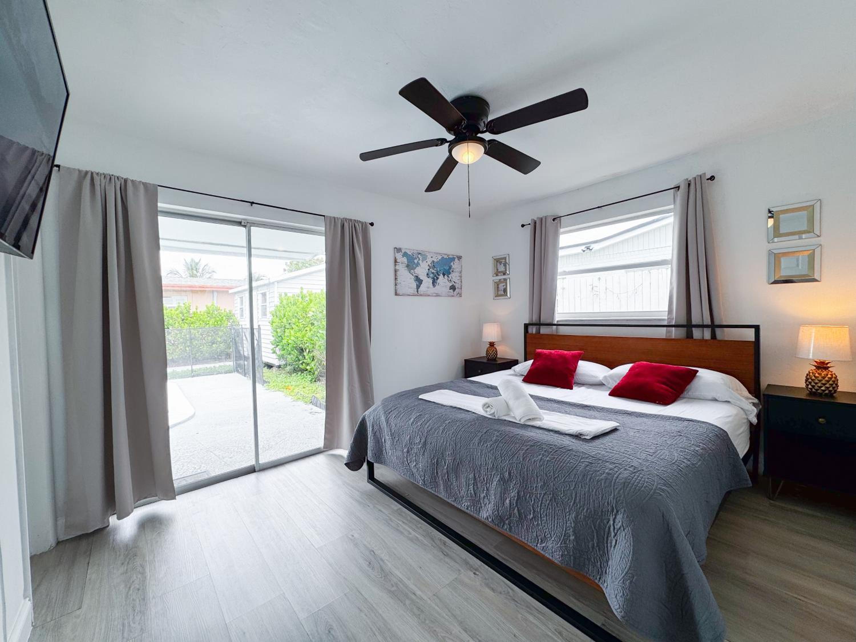 Fort Lauderdale Vacations - Tropical Villa, King Bed, Pool, Top Location - Property Image 33