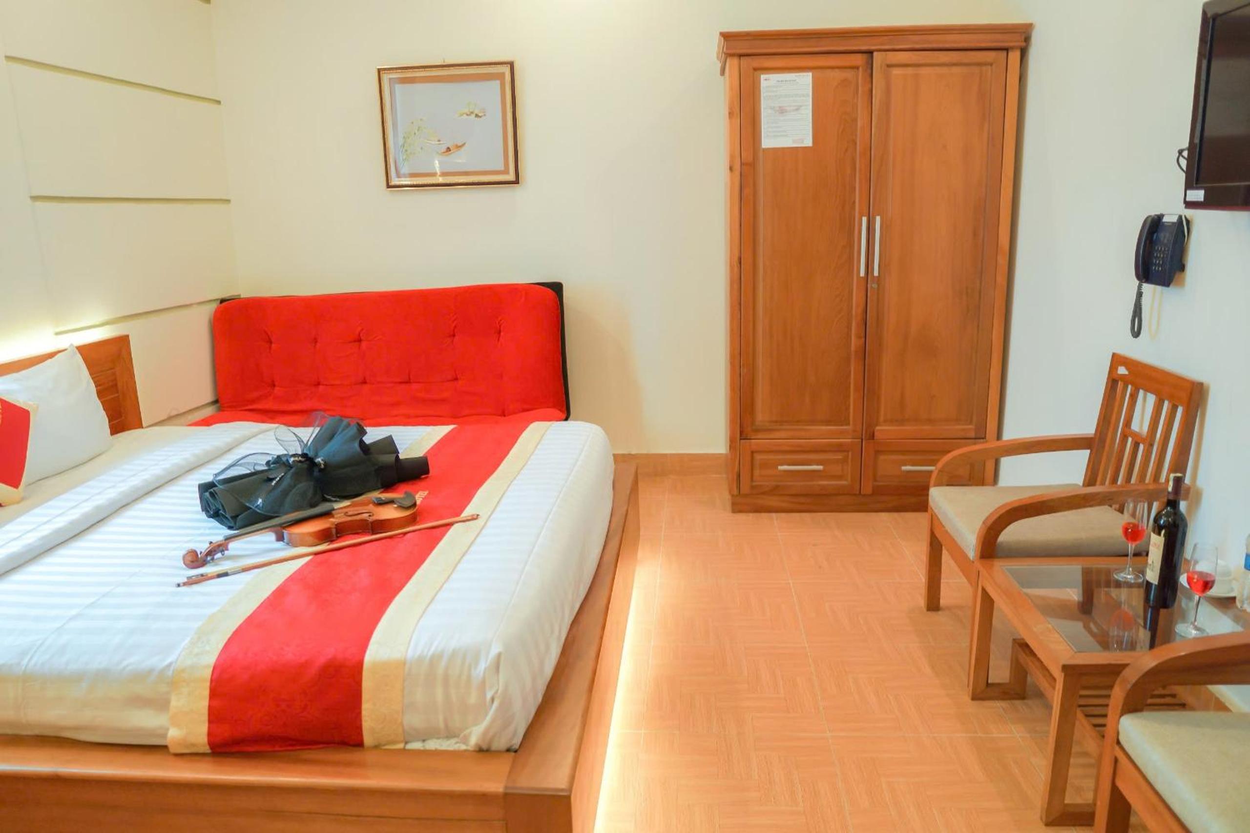 Seika Hotel by The Moment