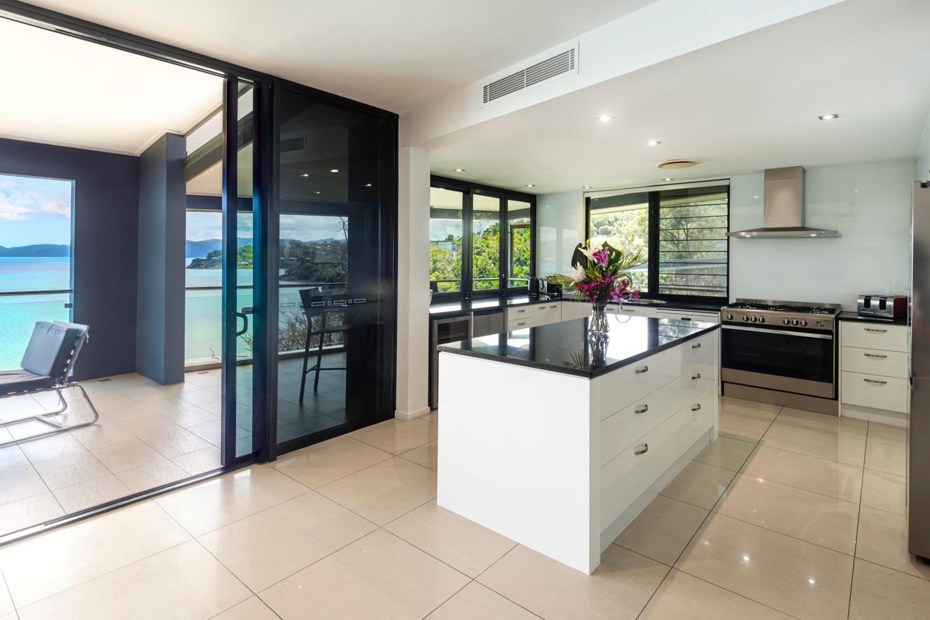 Edge Apartments on Hamilton Island by HIHA