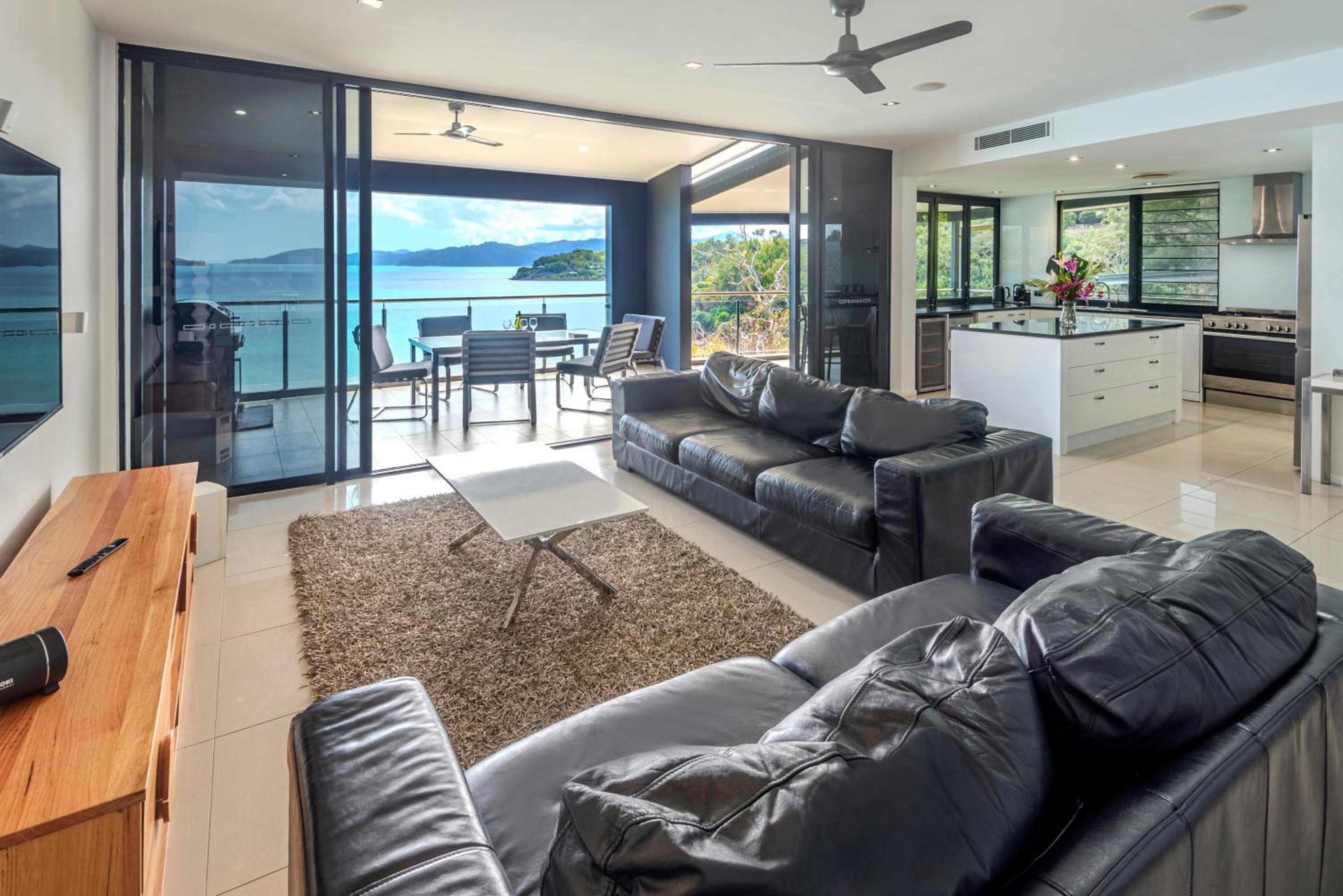 Edge Apartments on Hamilton Island by HIHA