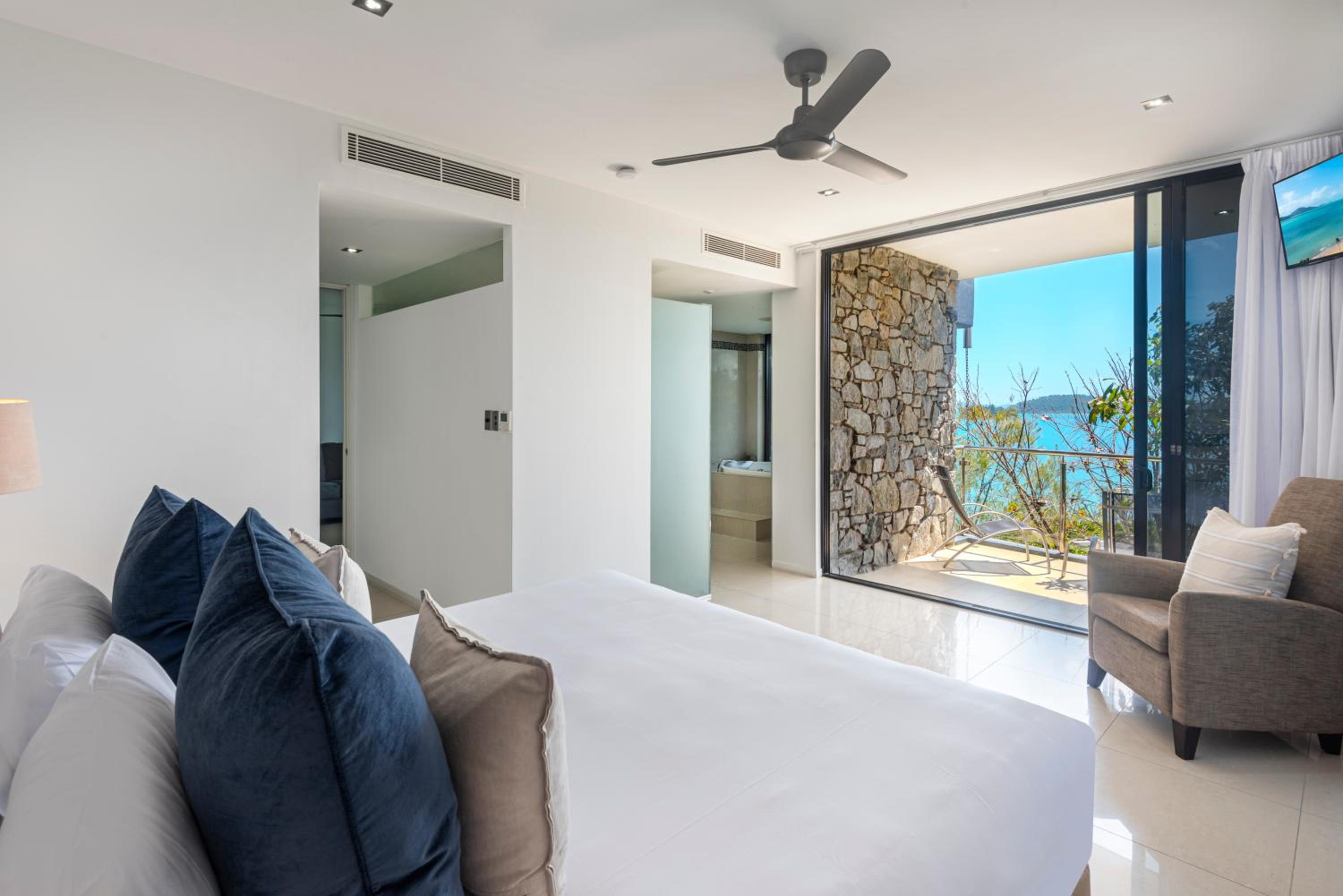 Edge Apartments on Hamilton Island by HIHA