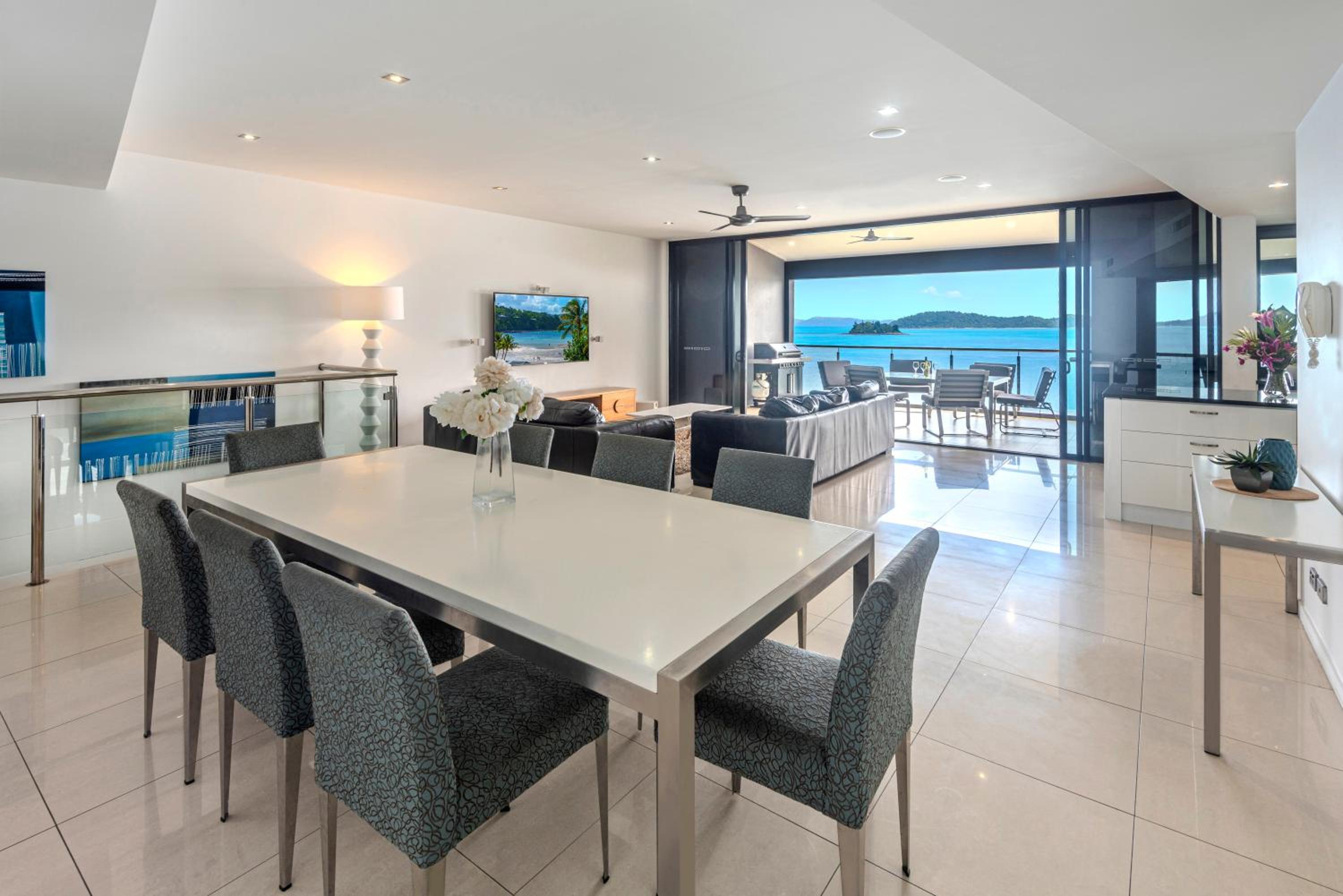 Edge Apartments on Hamilton Island by HIHA