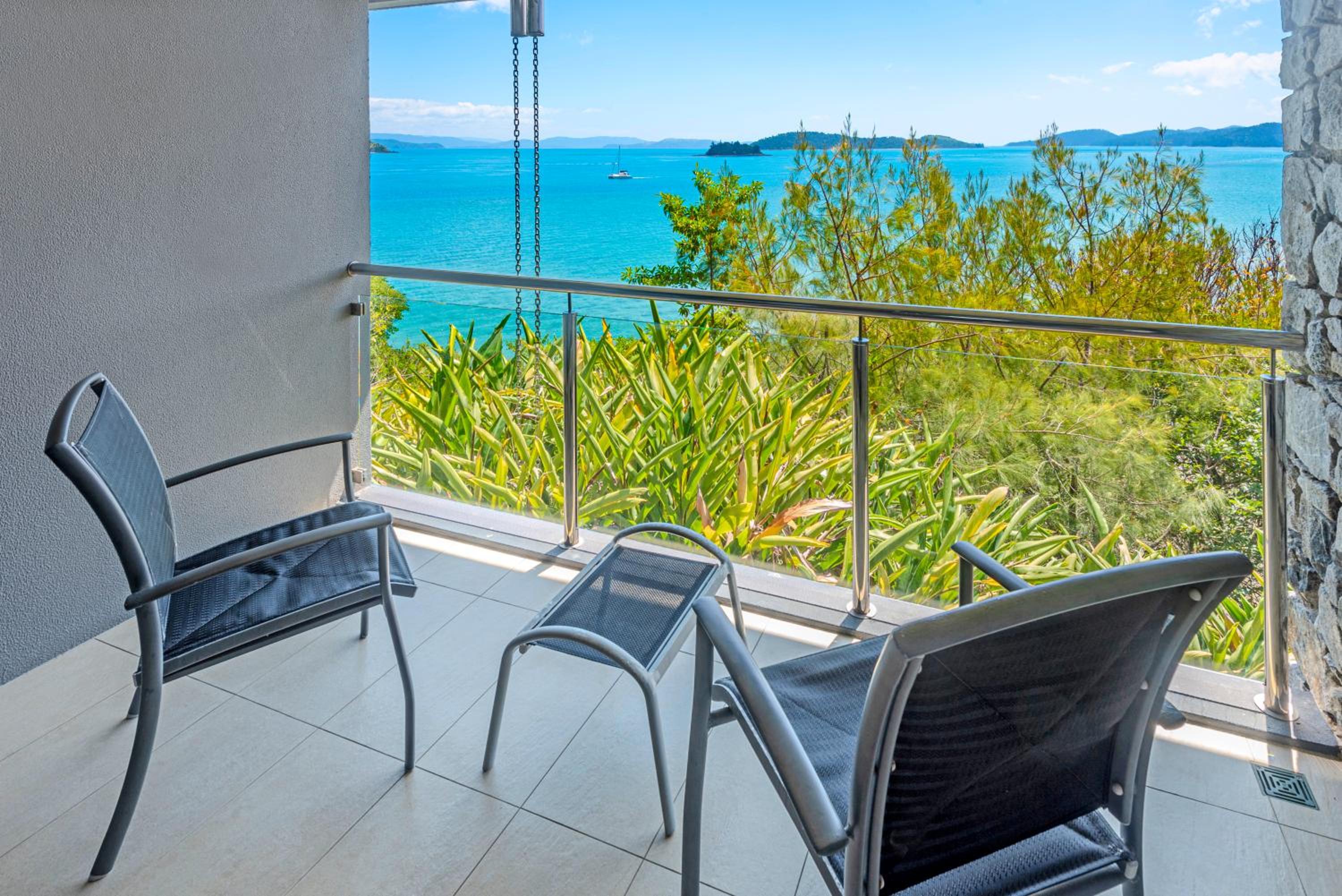 Edge Apartments on Hamilton Island by HIHA