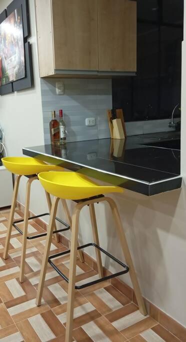 Departamento acogedor en primer piso con cochera view 3