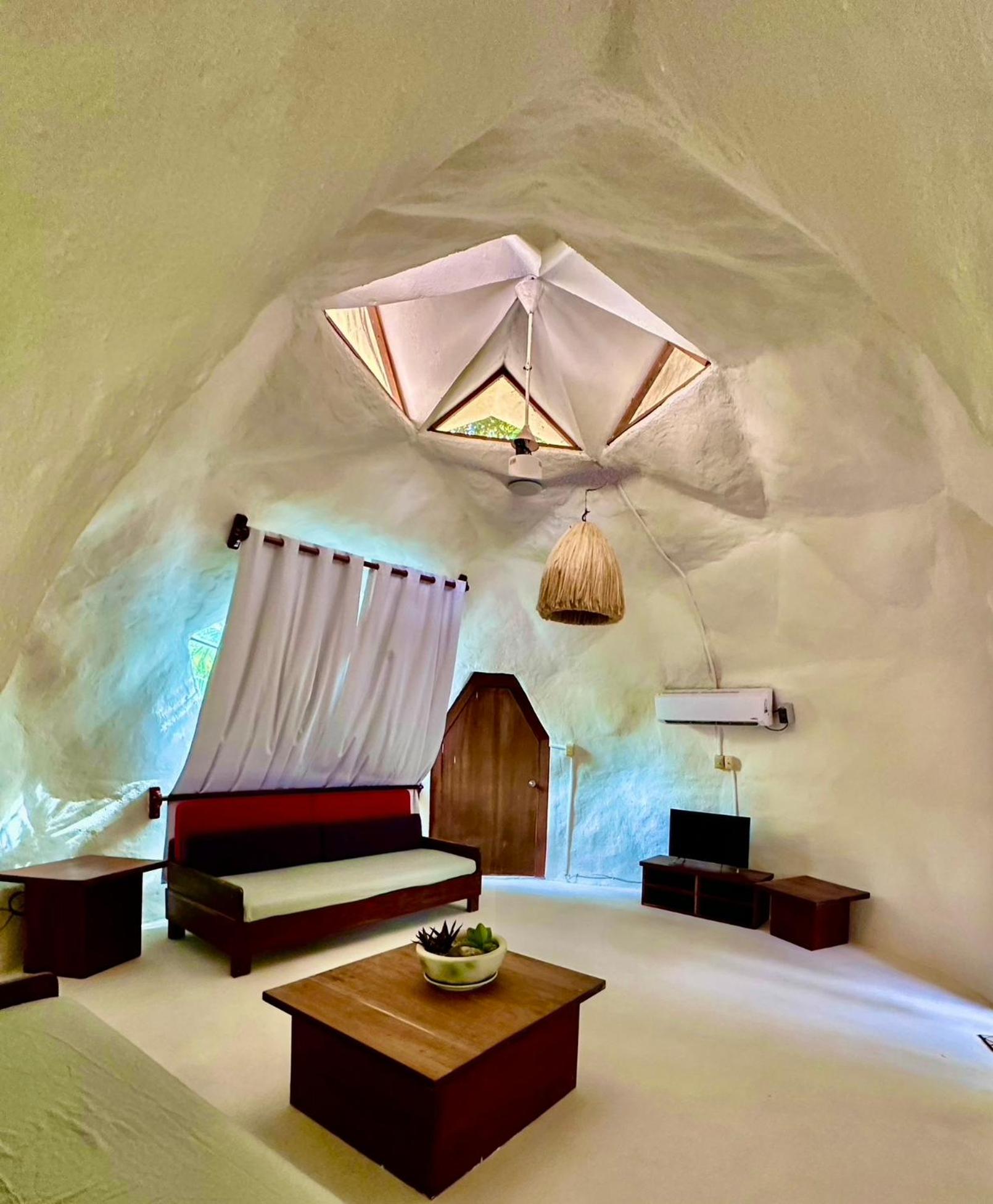 Leon Domes Hotel Boutique view 4