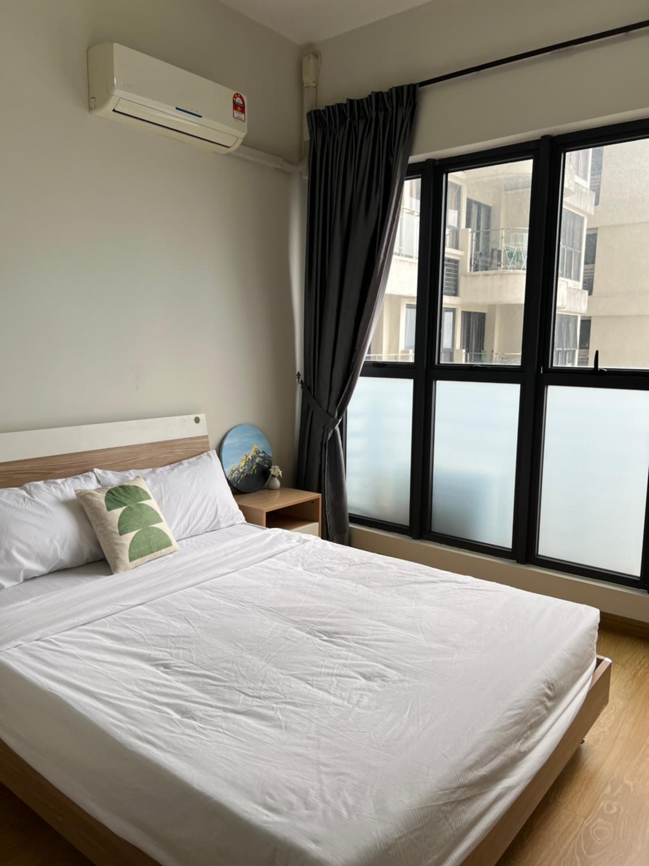 DangaBay 2R 4pax with Balcony Seaview near CIQ by Wehome