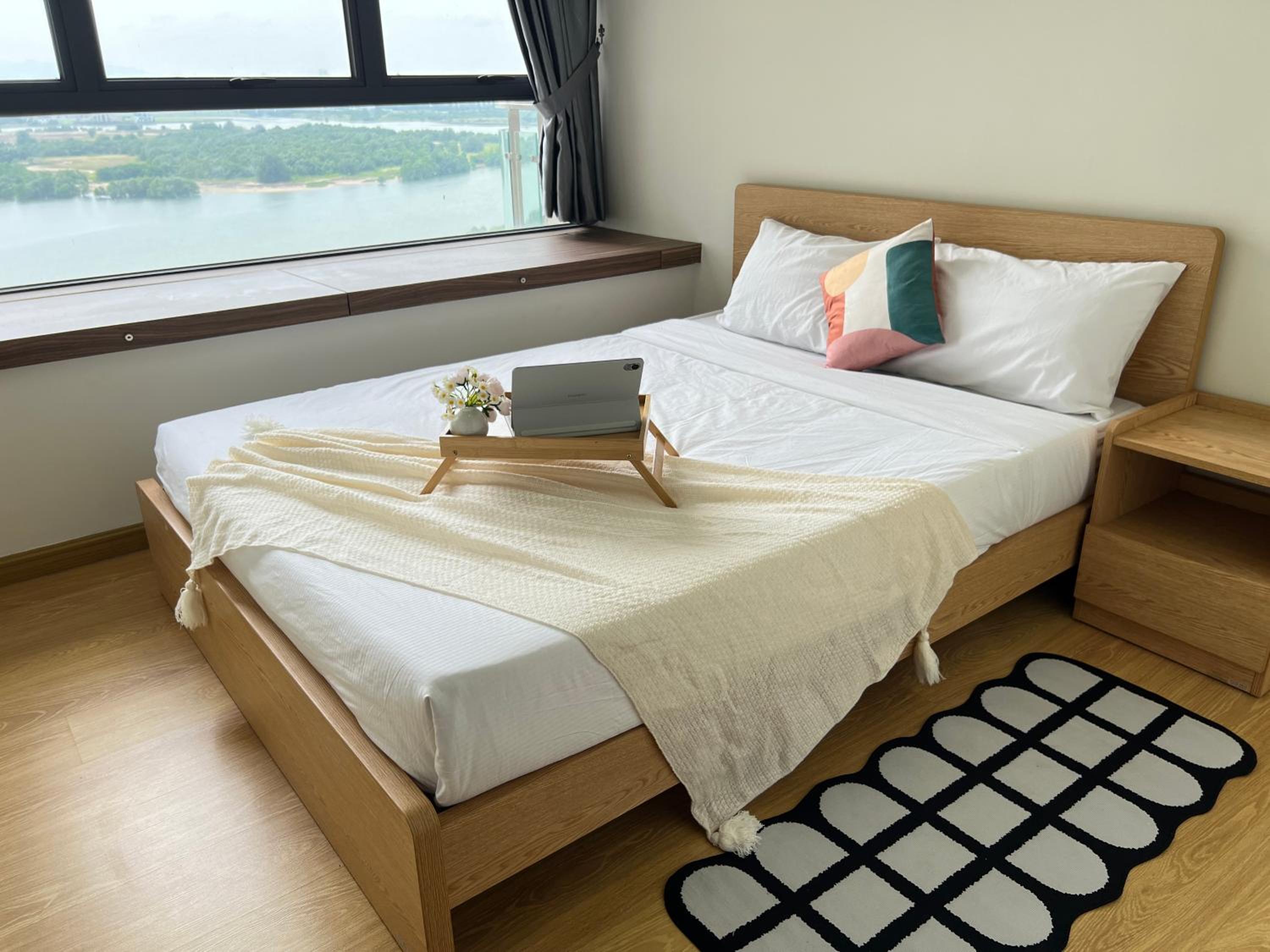 DangaBay 2R 4pax with Balcony Seaview near CIQ by Wehome