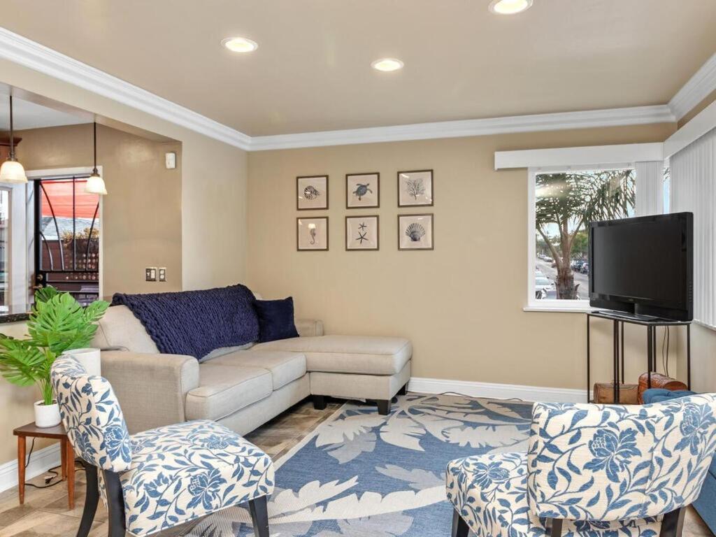 Beachtown Bella 2 bed Ocean View view 2