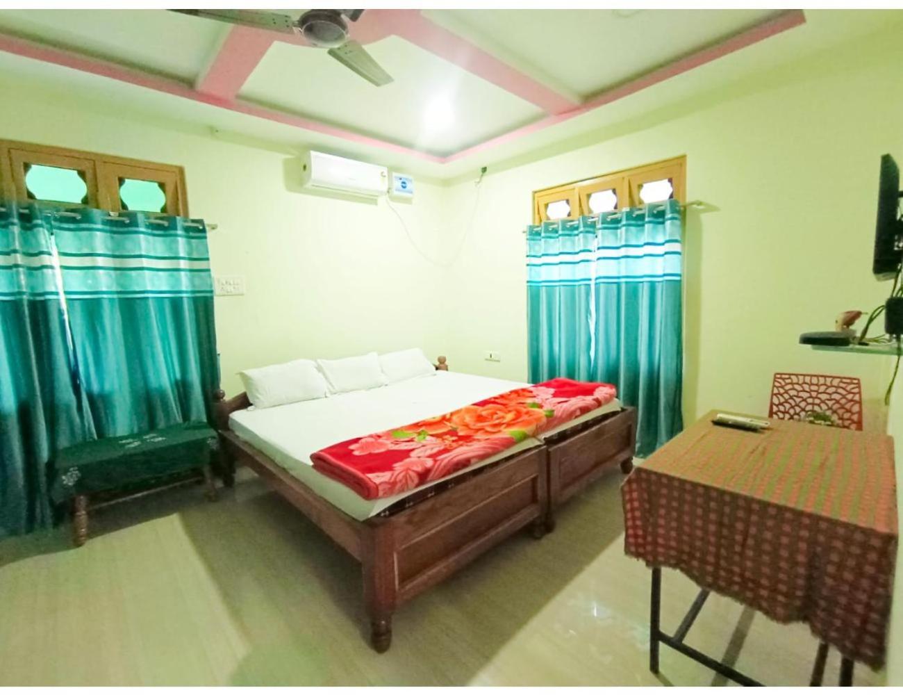 Adoroni Guest House, Assam