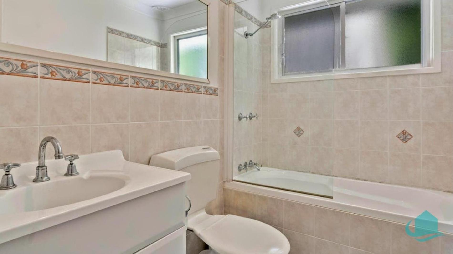 Macquarie Paradise - family entertainer