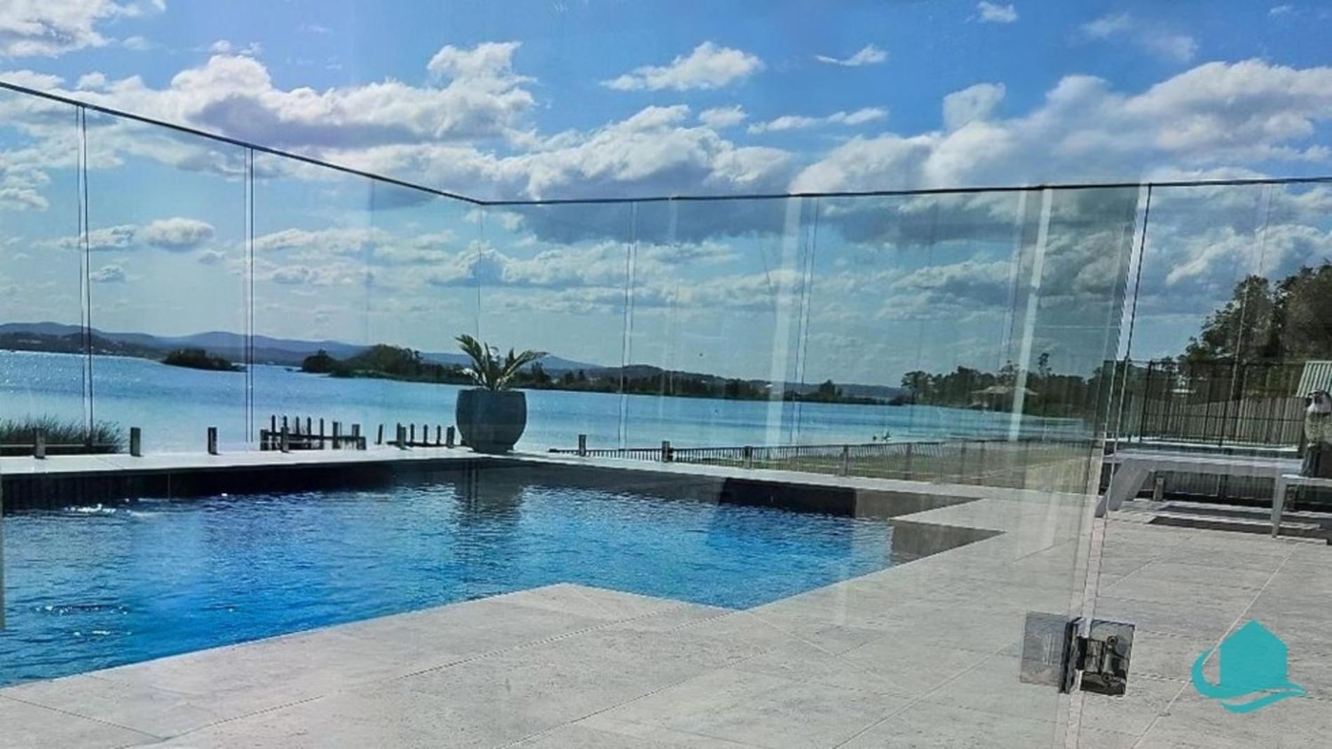 Sunset Lakeview - private pool and lakeviews