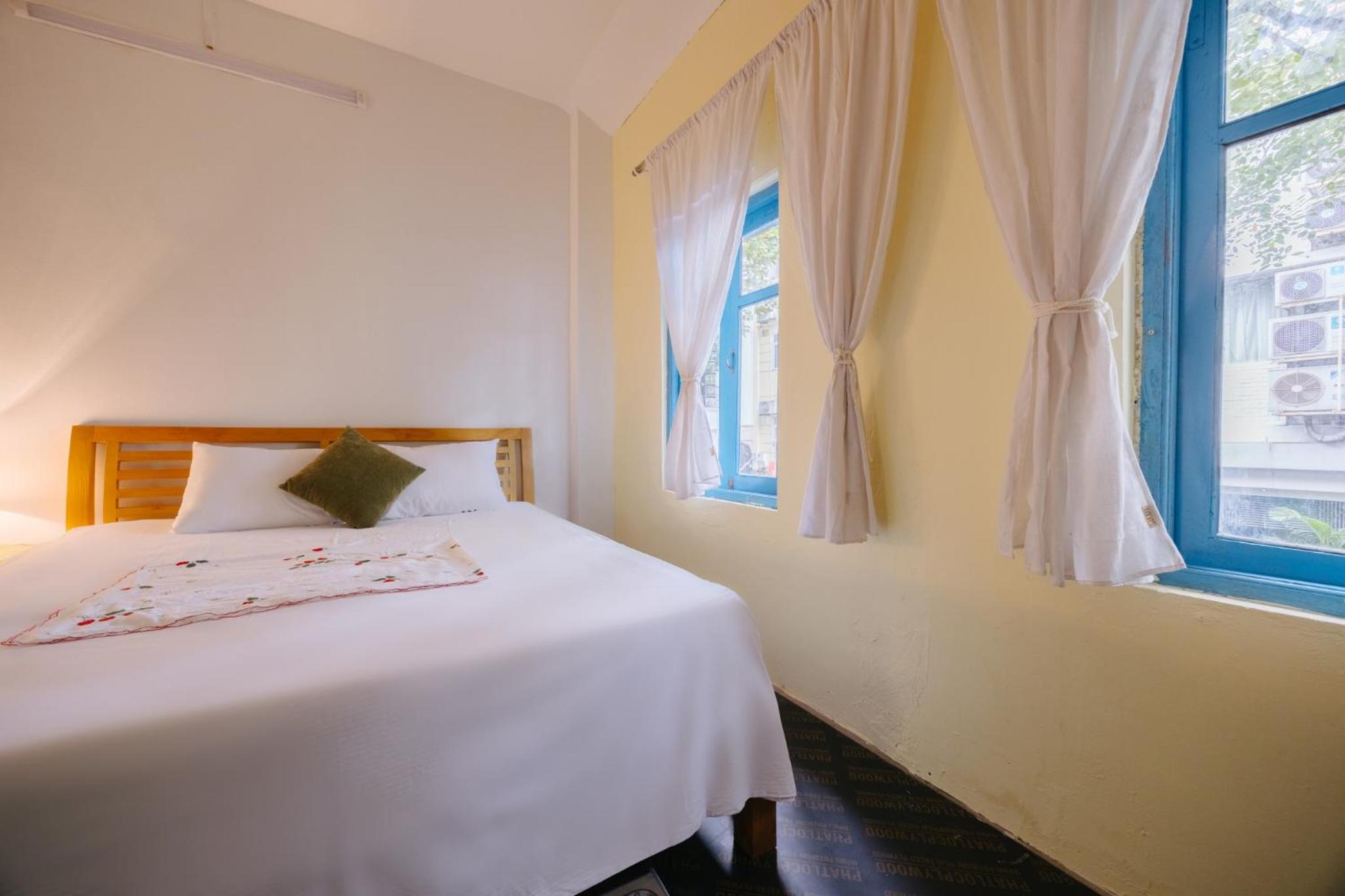 Homestay and Eggcoffee Central Hanoi Old Quarter