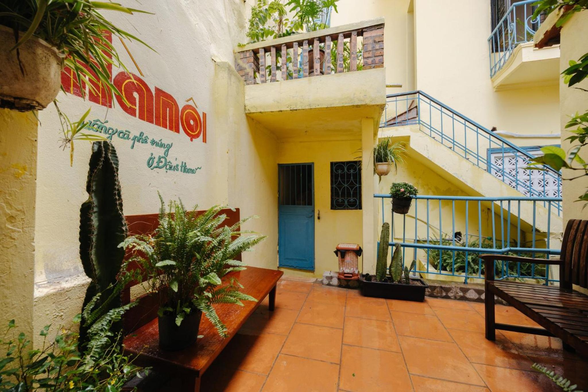 Homestay and Eggcoffee Central Hanoi Old Quarter