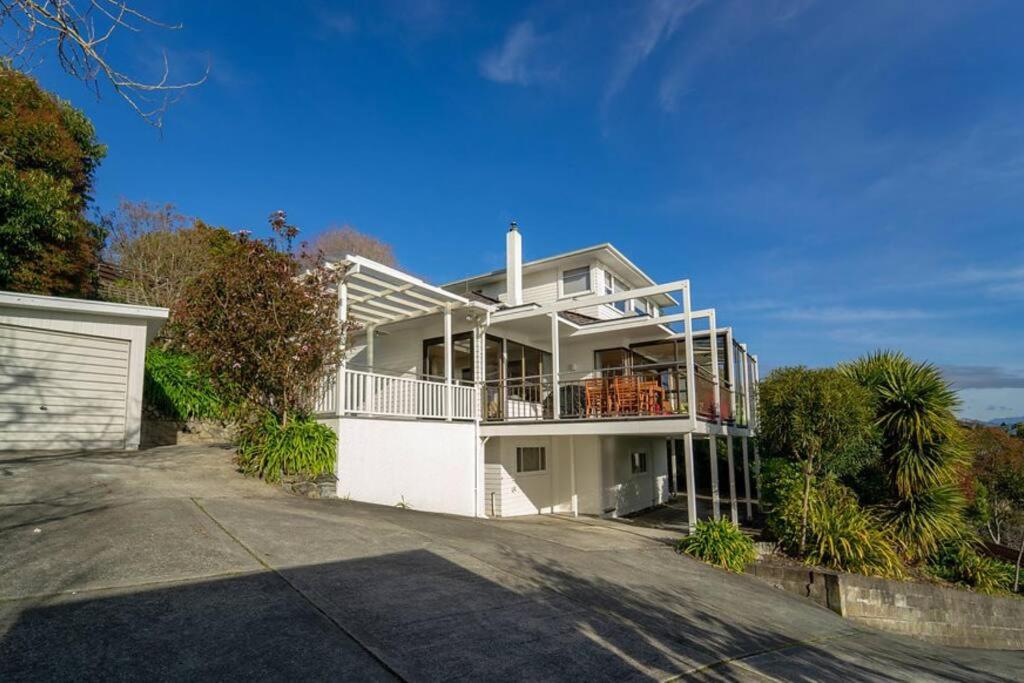 Tiro Tai - Coastal Views view 2