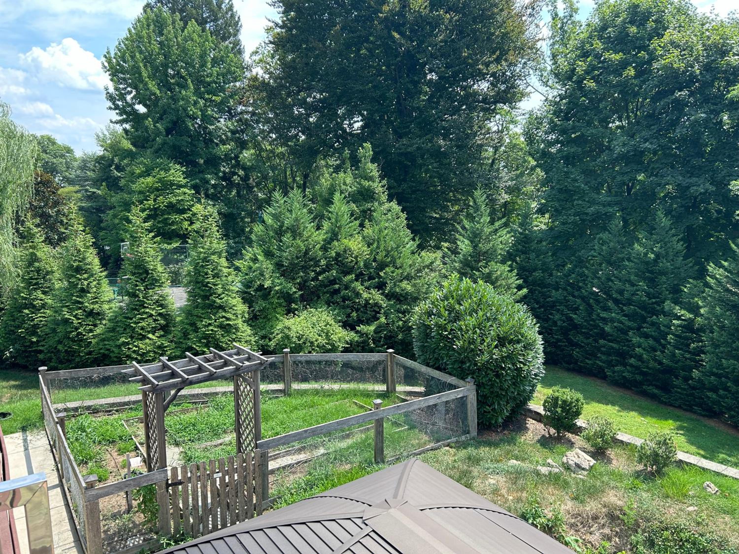 STAFFORD ESTATE in Charming Gladwyne - Property Image 23