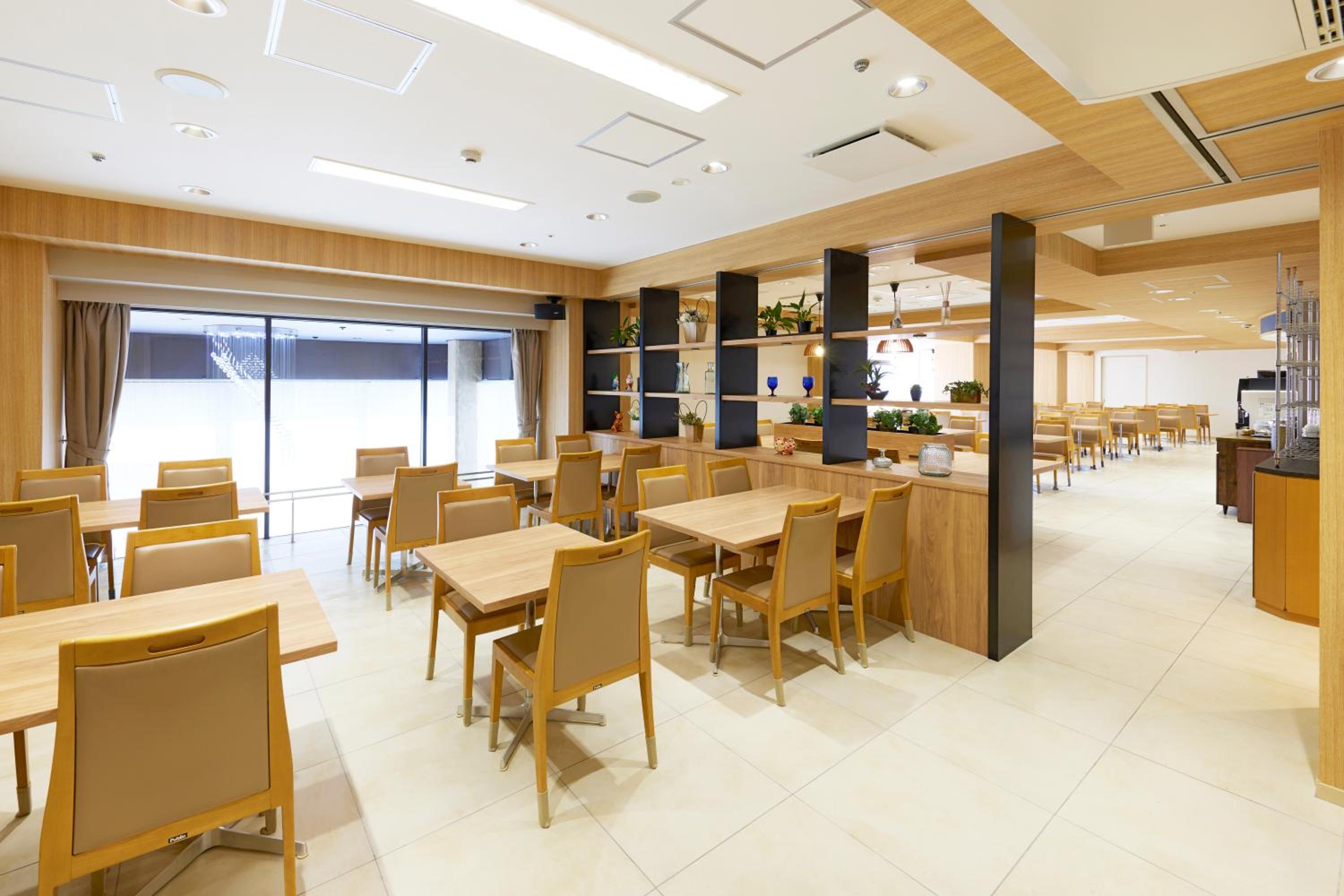 Hotel Consort Shin-Osaka photo 3
