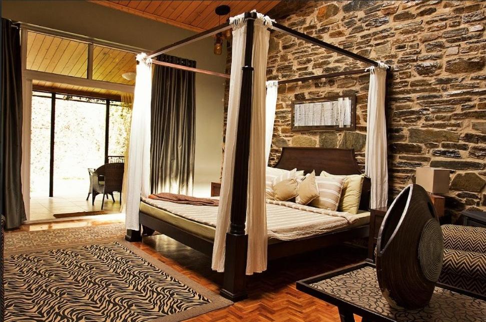 Mountain Hill Mansion