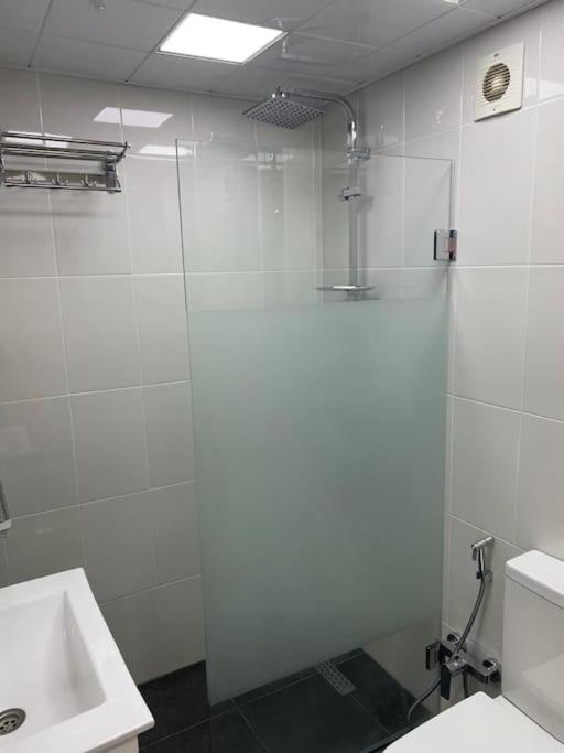 Deluxe Studio Apartment with sunny balcony view