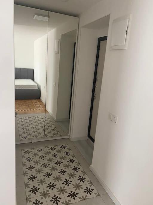 Deluxe Studio Apartment with sunny balcony view