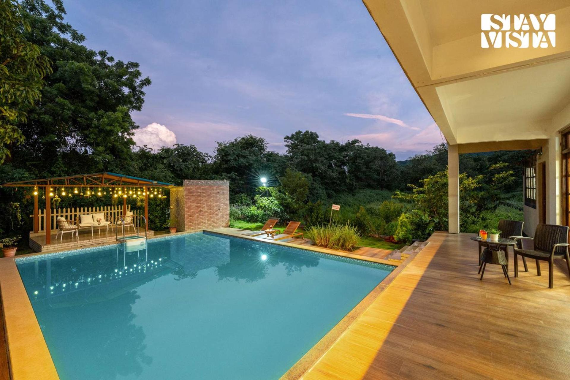 StayVista at FarmVille with Mountain View, Pool view 2