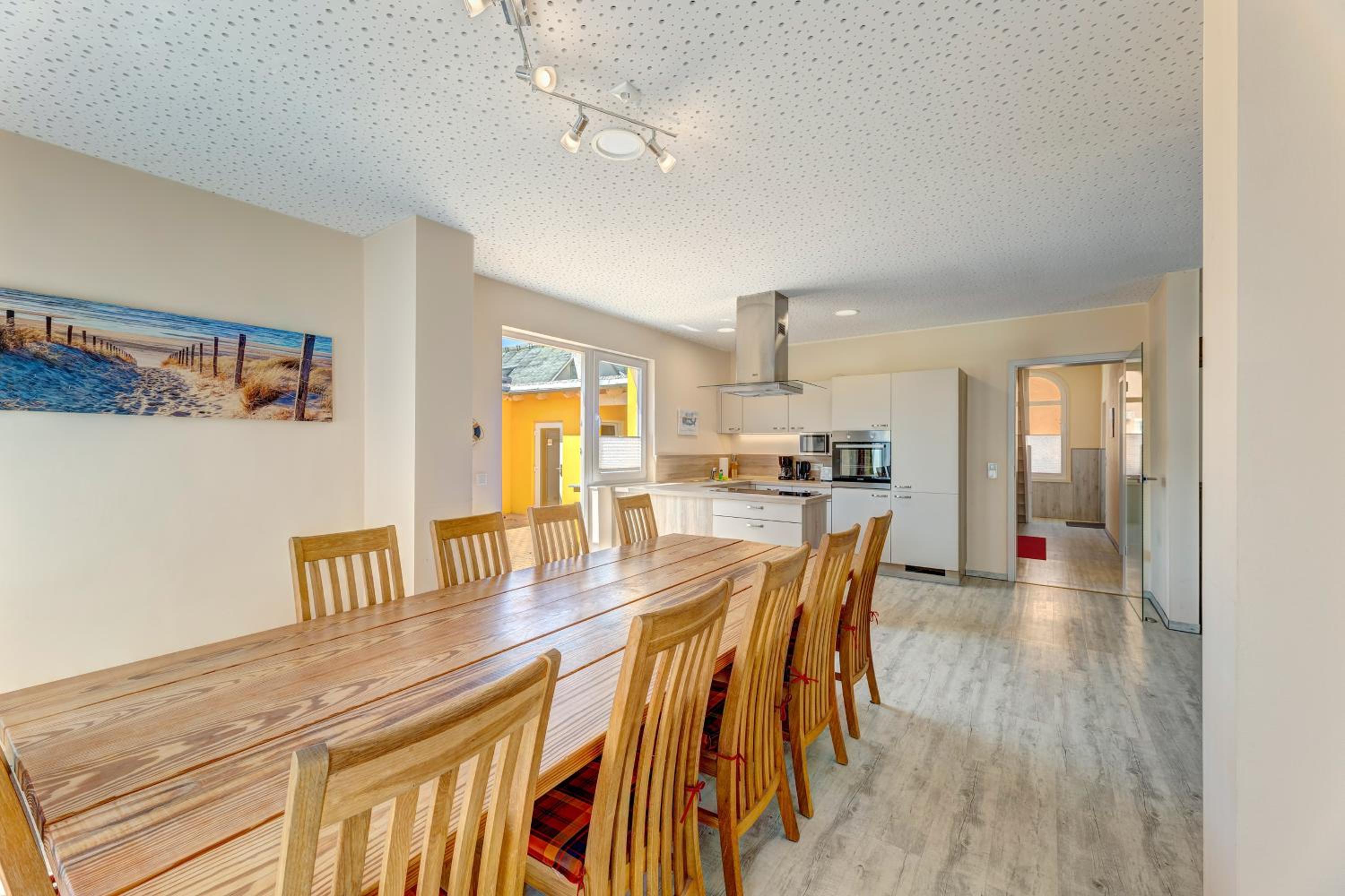 Ferienhaus Meinholdstraße 46 2 mit 5 Schlafzimmern, Privater Sauna, Kamin, ca 500m vom Strand