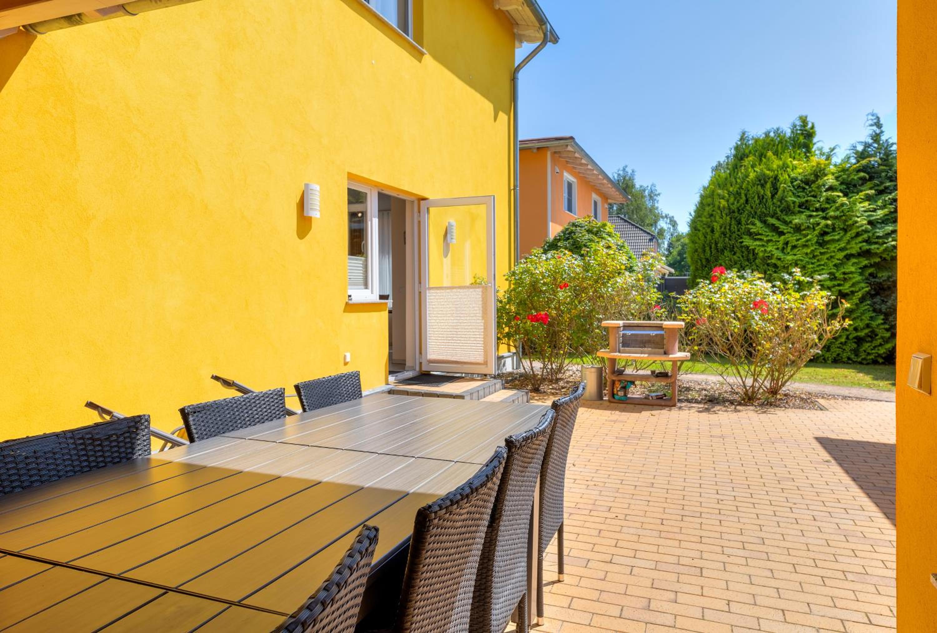 Ferienhaus Meinholdstraße 46 2 mit 5 Schlafzimmern, Privater Sauna, Kamin, ca 500m vom Strand
