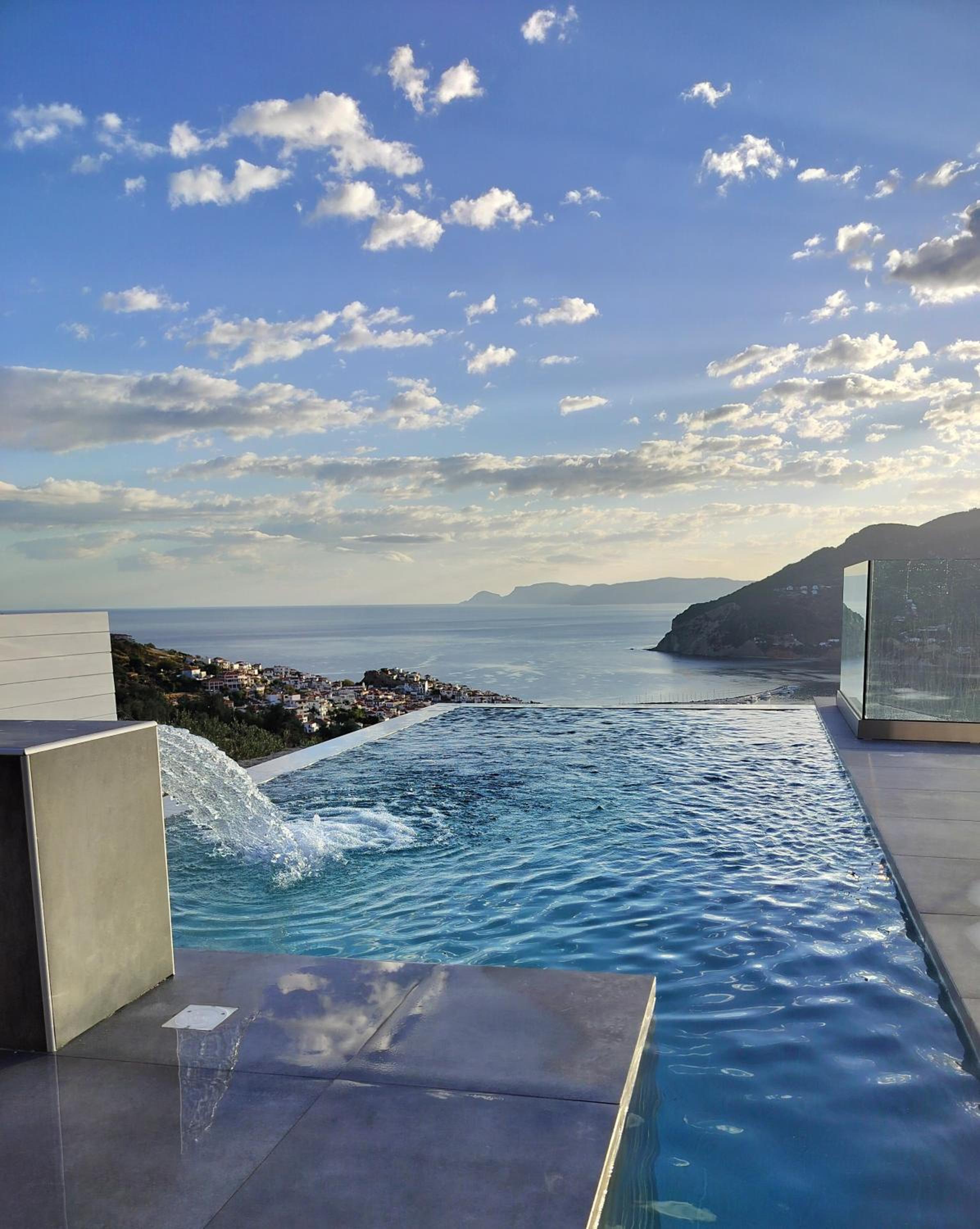 Jonina Resort