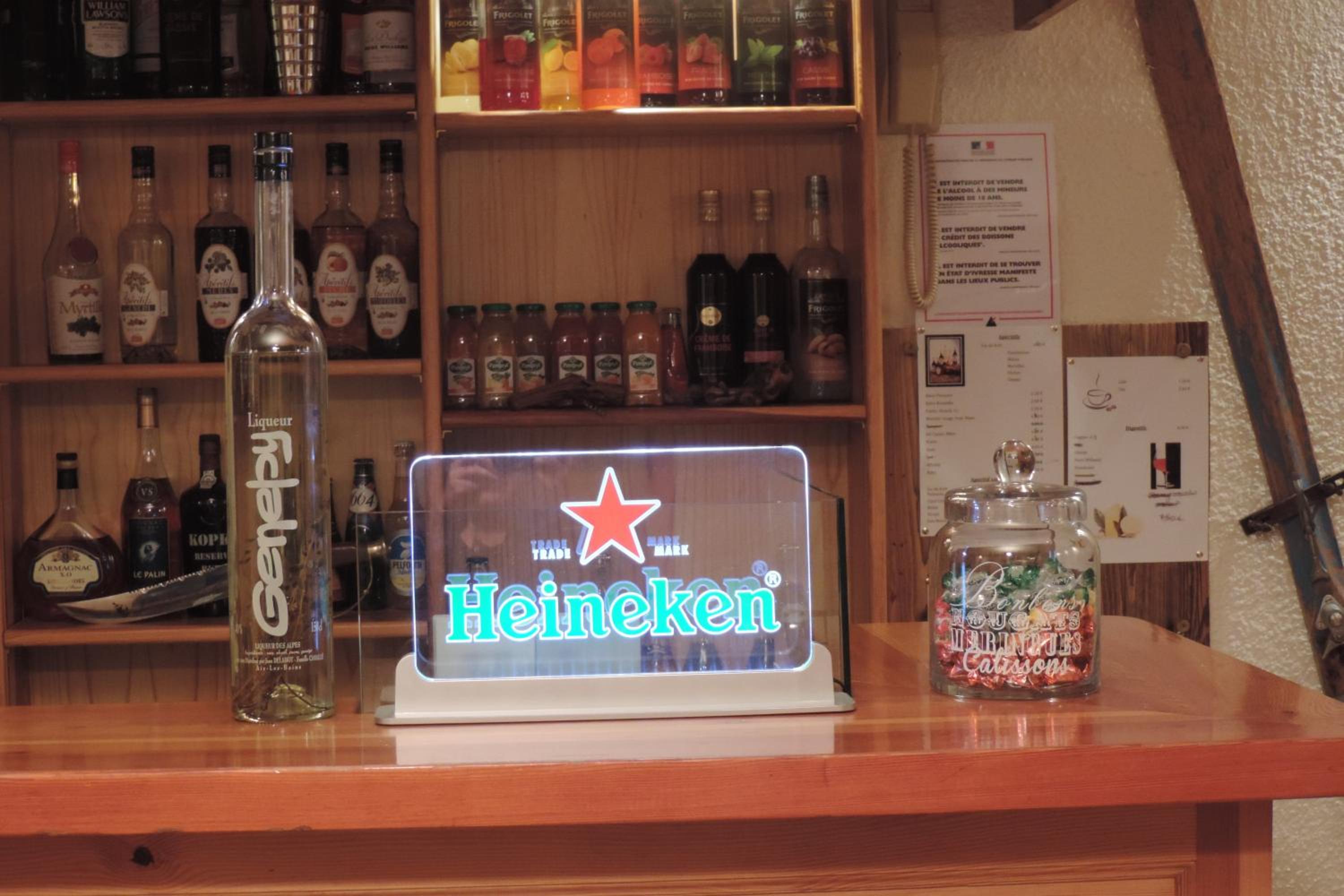bar