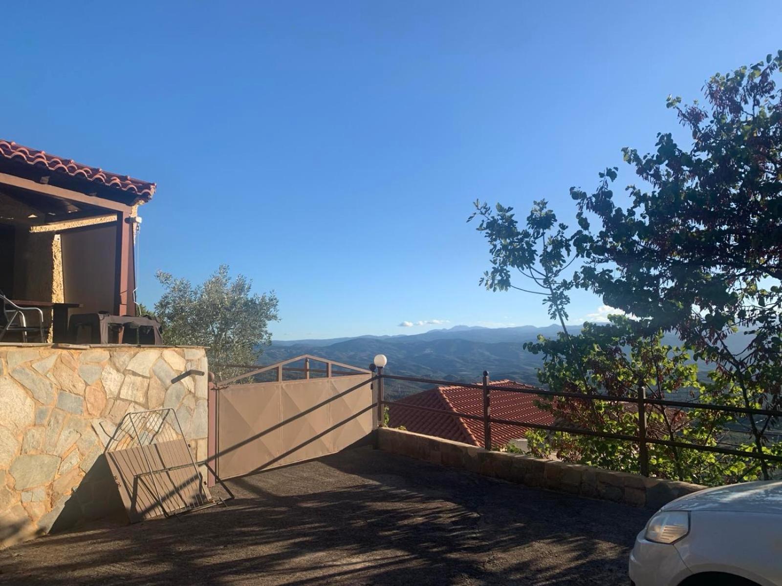 ForestRock Studio FOR SALE TOO view 4