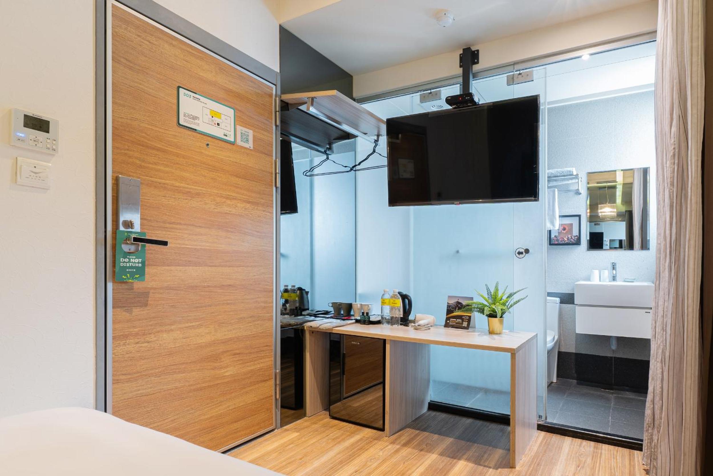CHECK inn Express Taichung FuXing Hall 2