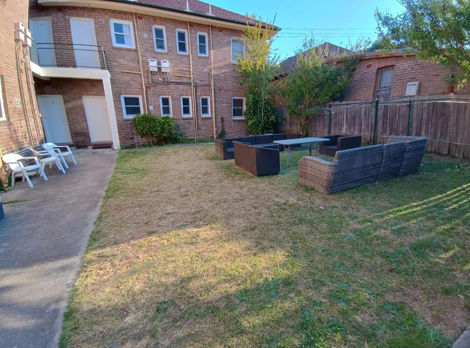 Accommodation Sydney Rockdale - 2 Bdr Pet Friendly Budget Apartment