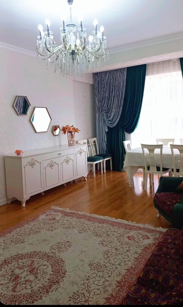 Farid's apartment