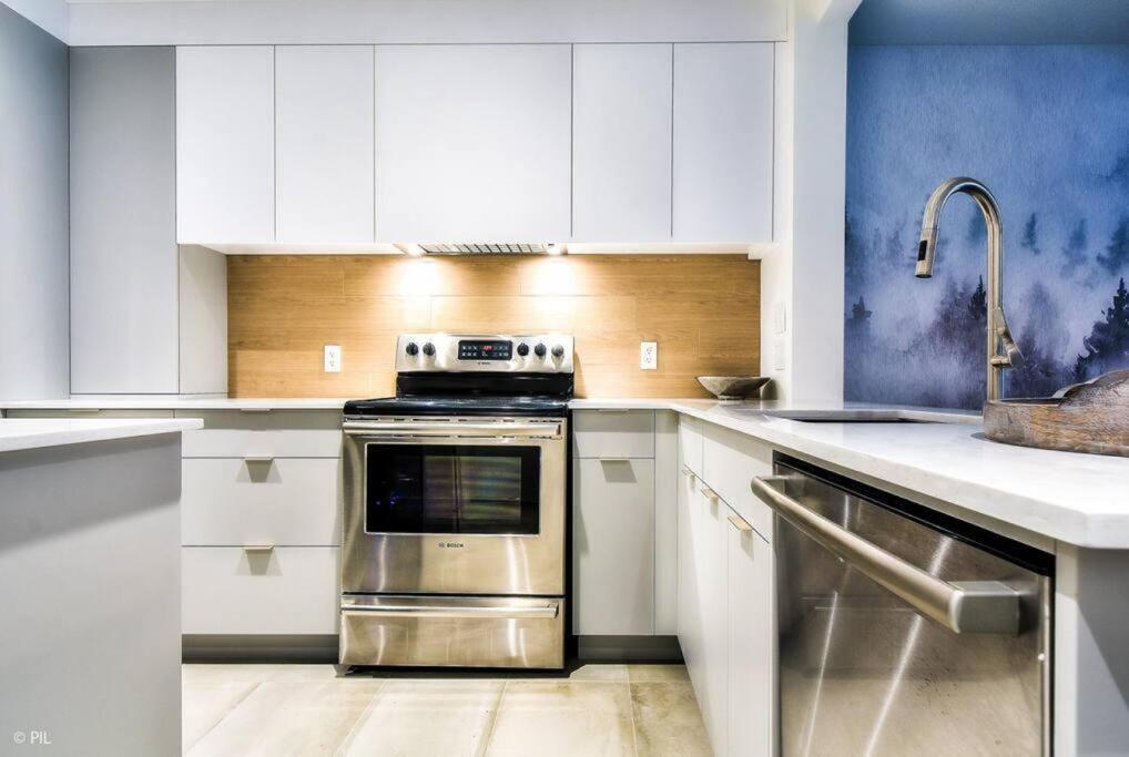 Chic Mt-Tremblant Condo with View on the Lake by Denstays