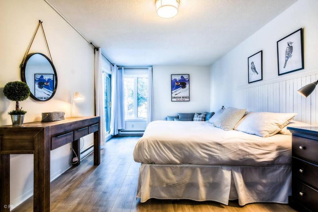 Chic Mt-Tremblant Condo with View on the Lake by Denstays