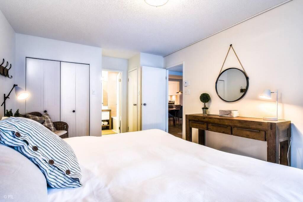 Chic Mt-Tremblant Condo with View on the Lake by Denstays