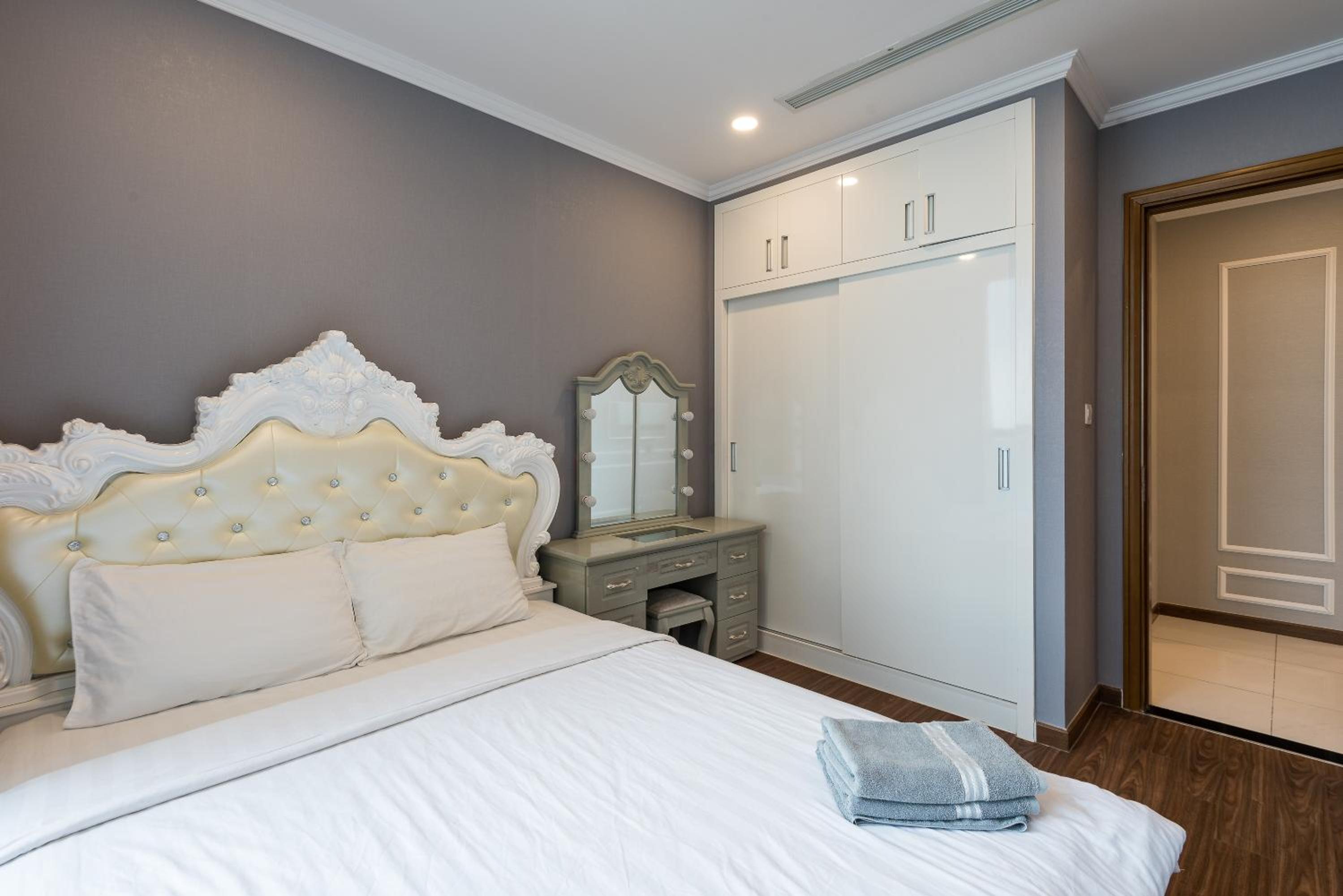 Vinhomes Luxury Art Condotel
