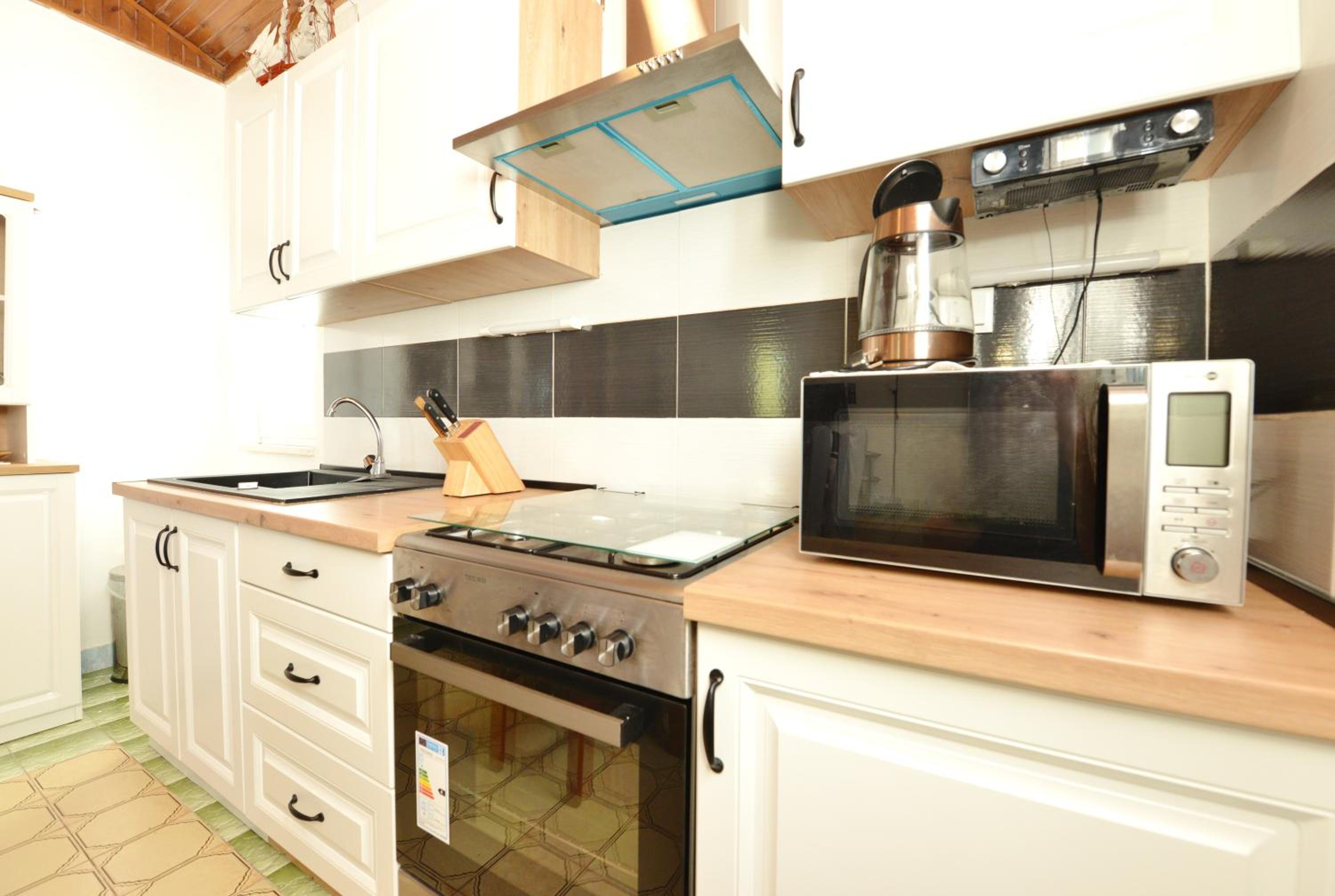 Photo 33