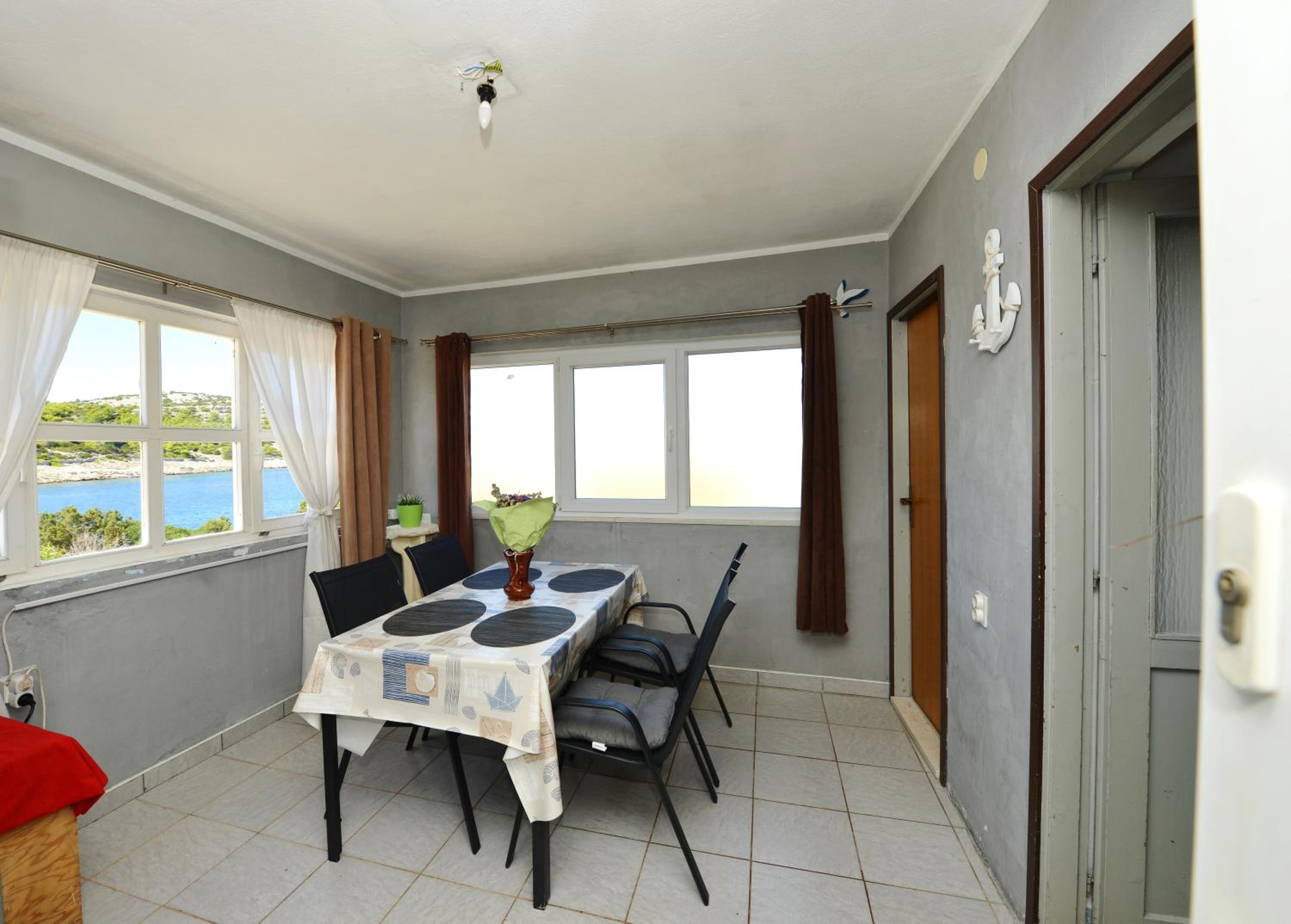 CAPTAIN'S Holiday HOUSE view 5