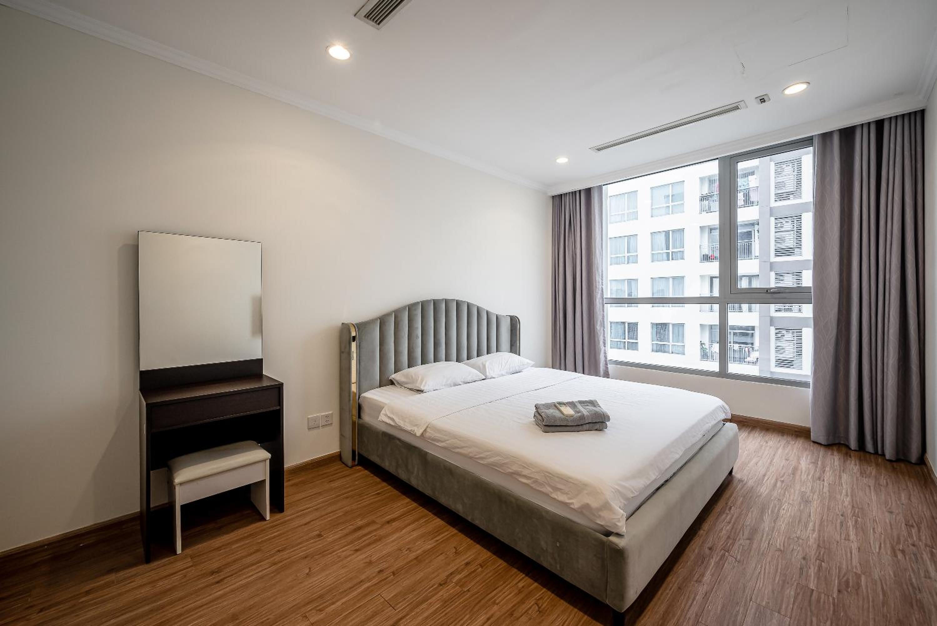 Vinhomes Luxury Art Condotel