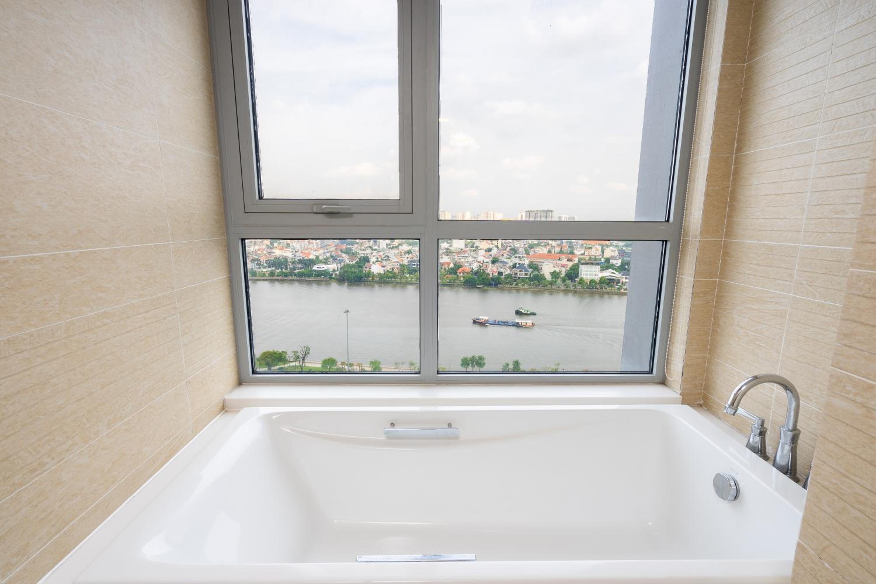 Vinhomes Luxury Art Condotel