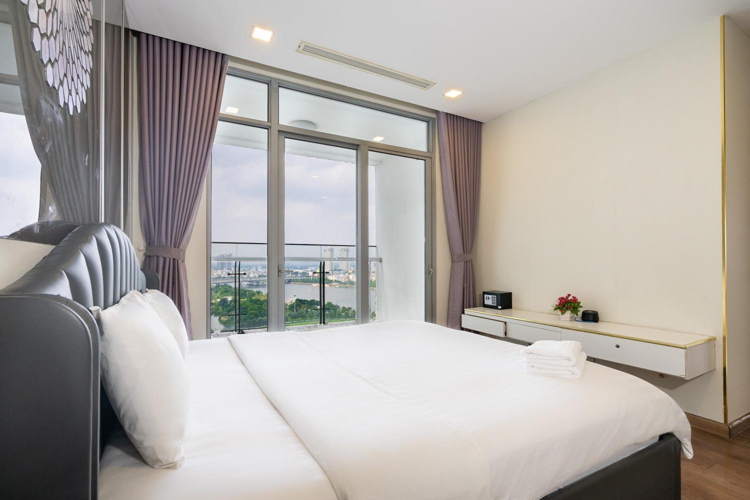 Vinhomes Luxury Art Condotel