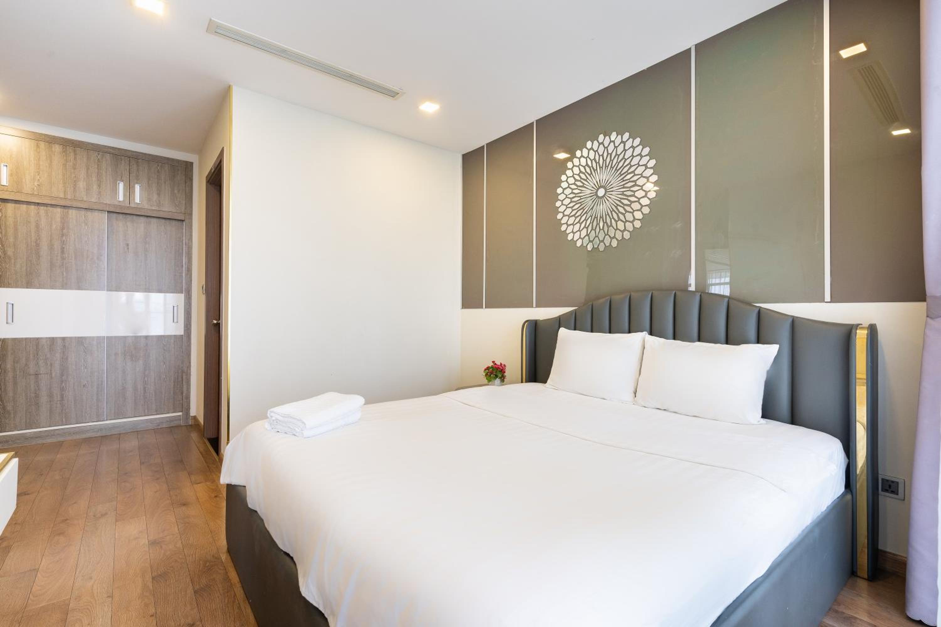 Vinhomes Luxury Art Condotel