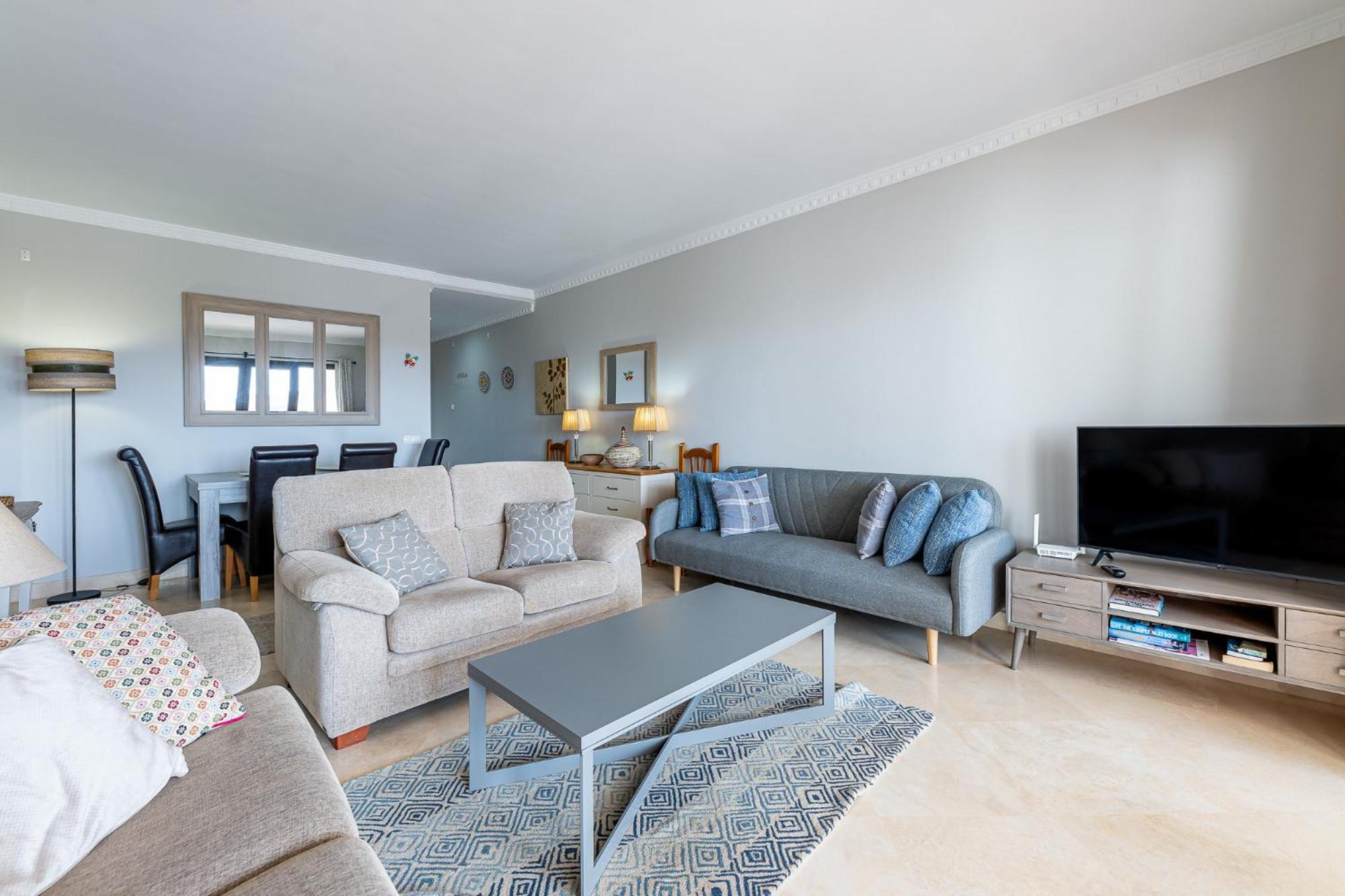 Beautiful two-bed apartment Mijas Golf