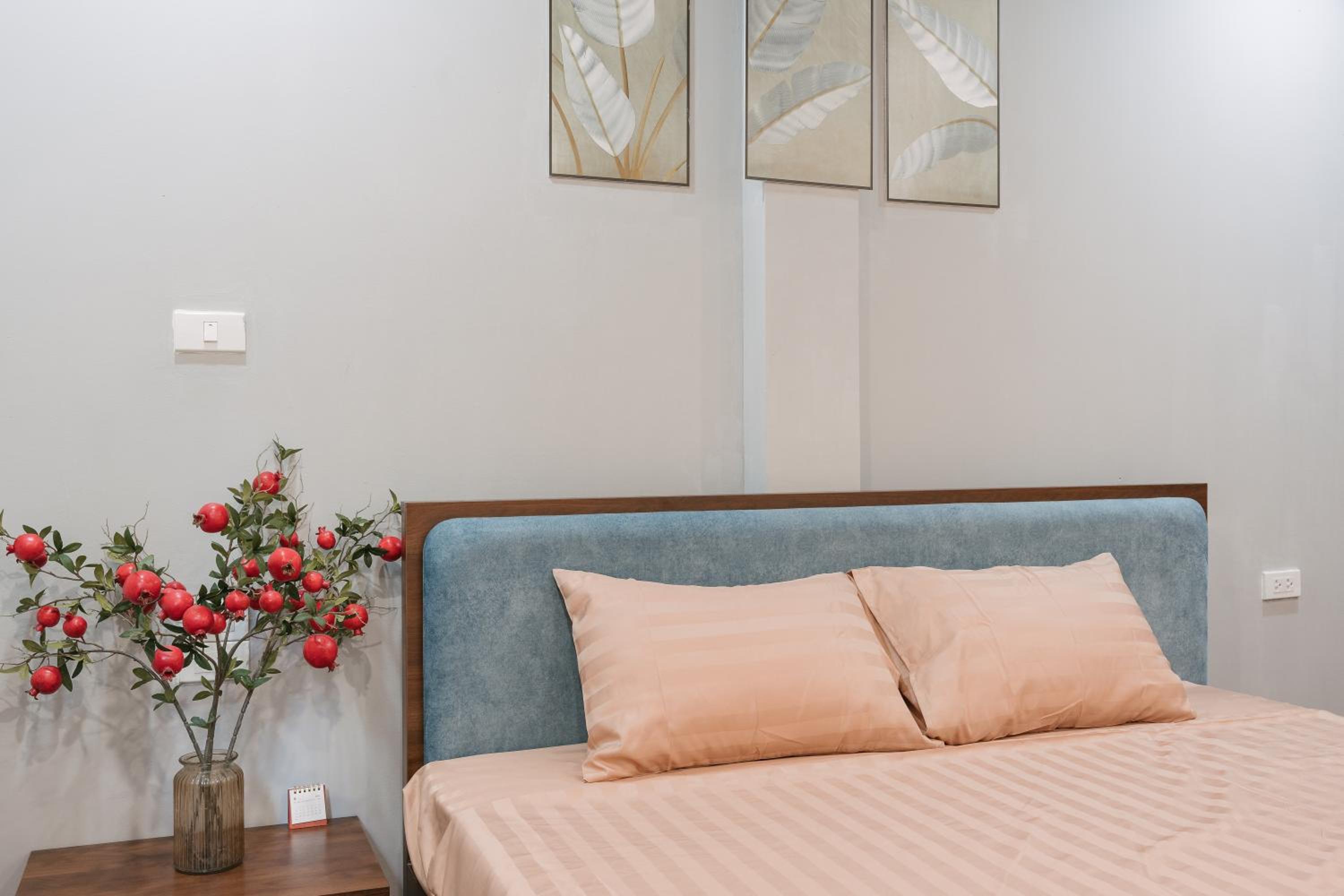 Oikia Apartment