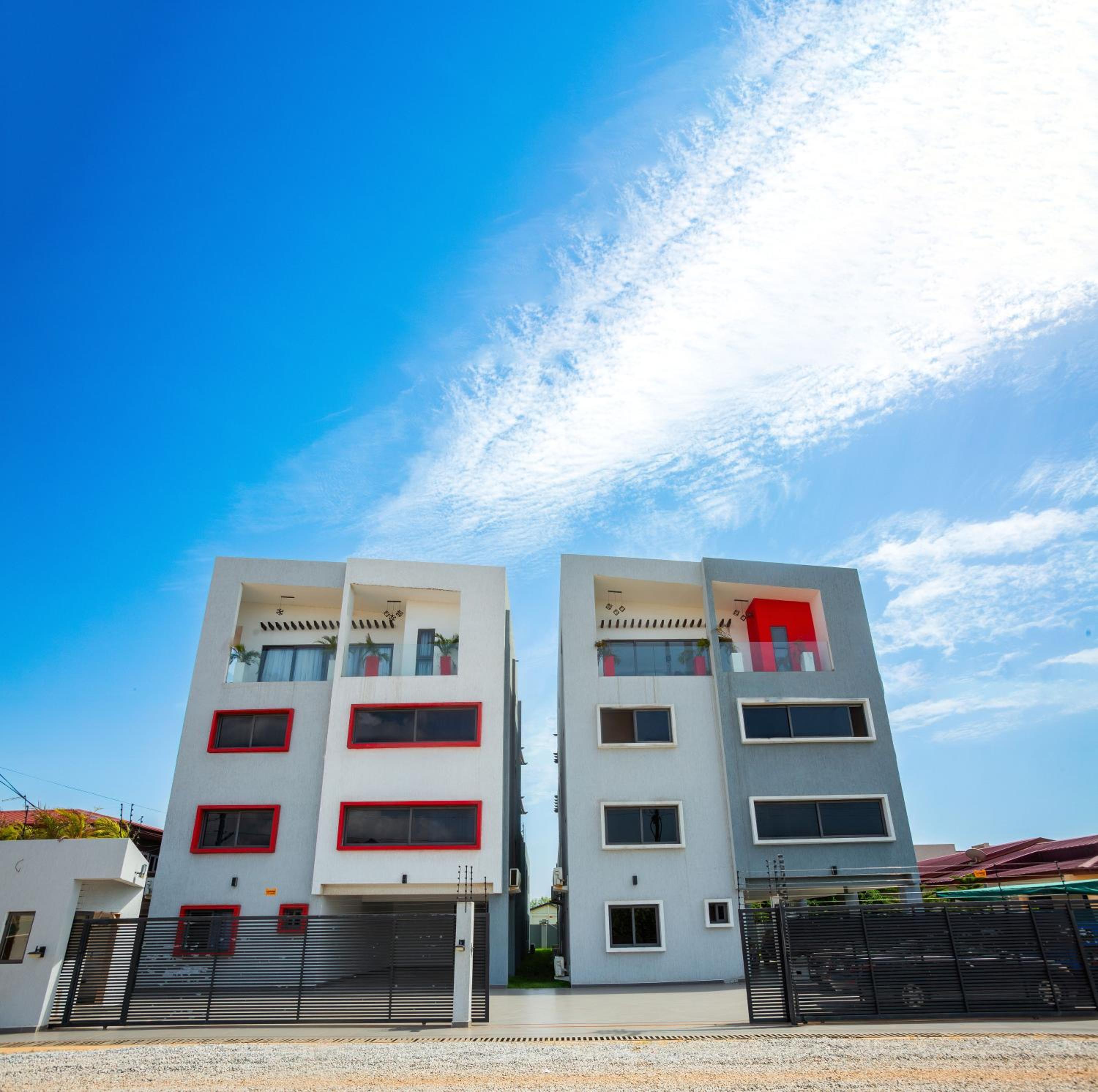 Cheryl 233 Boulevard view 5