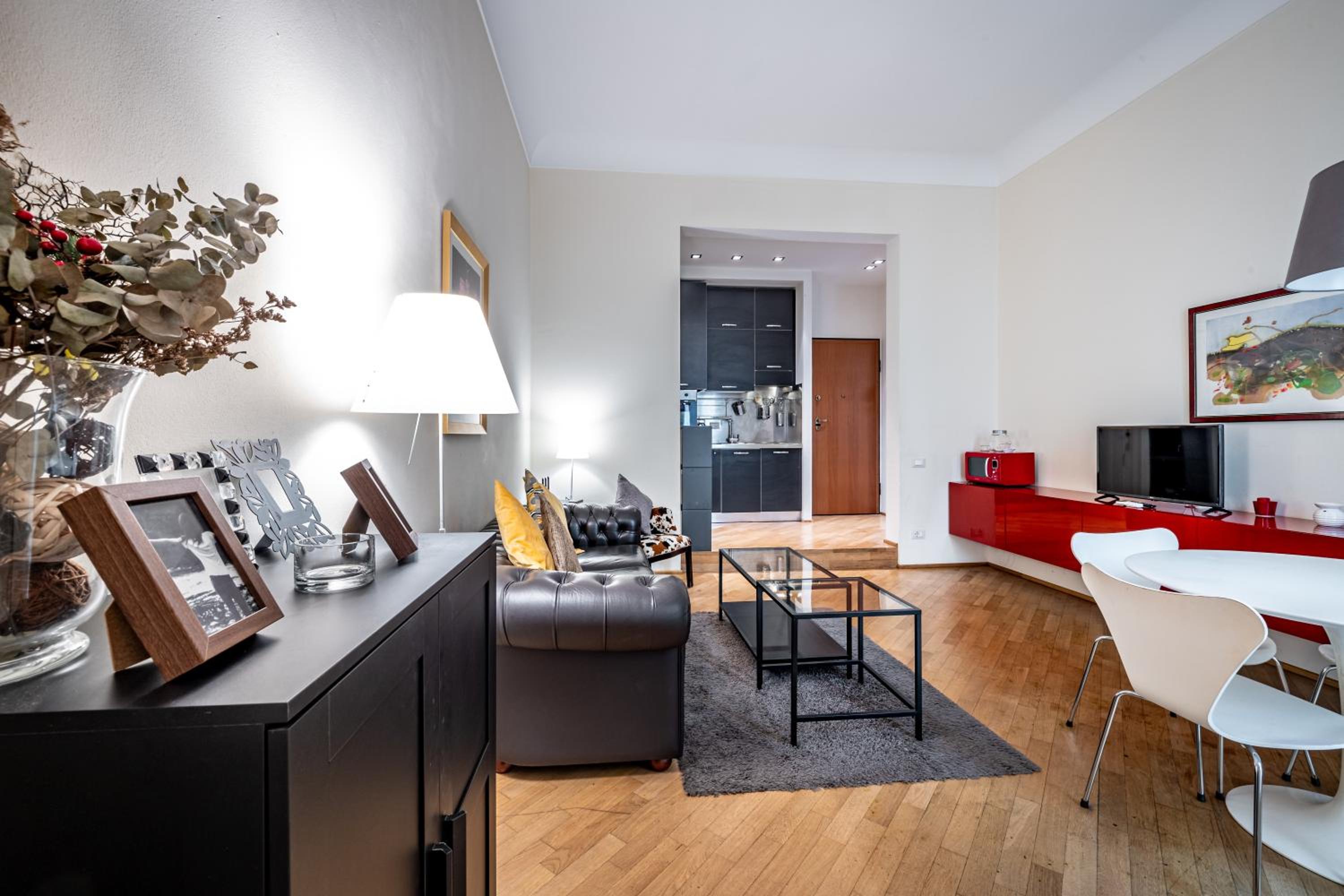 YD Servi suite apt