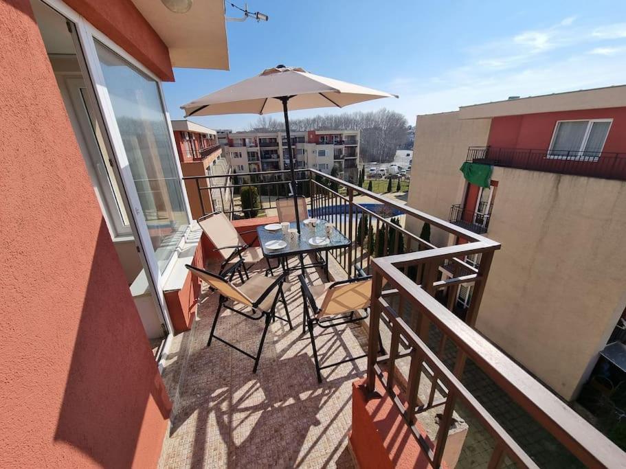 Sunny beach family apartment 302, Sluneční pobřeží