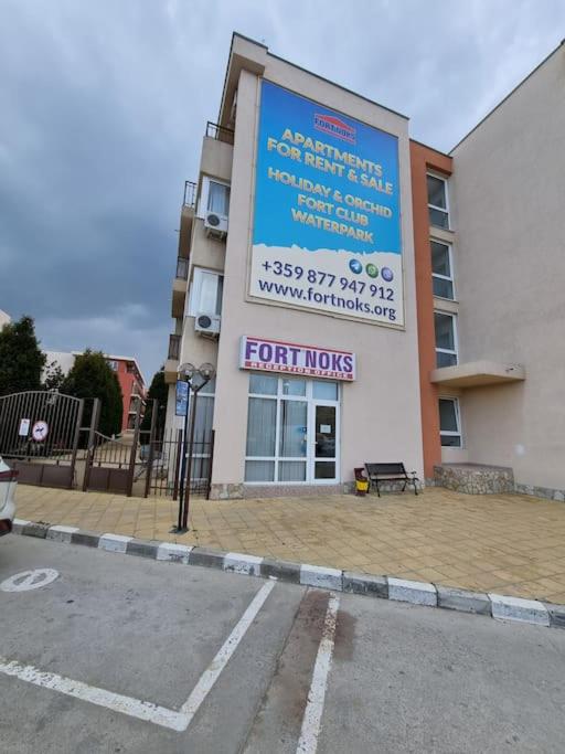 Sunny beach family apartment 302, Sluneční pobřeží