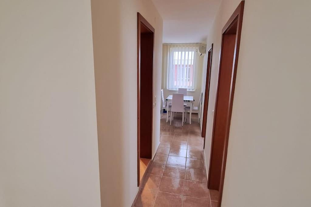 Sunny beach family apartment 302, Sluneční pobřeží
