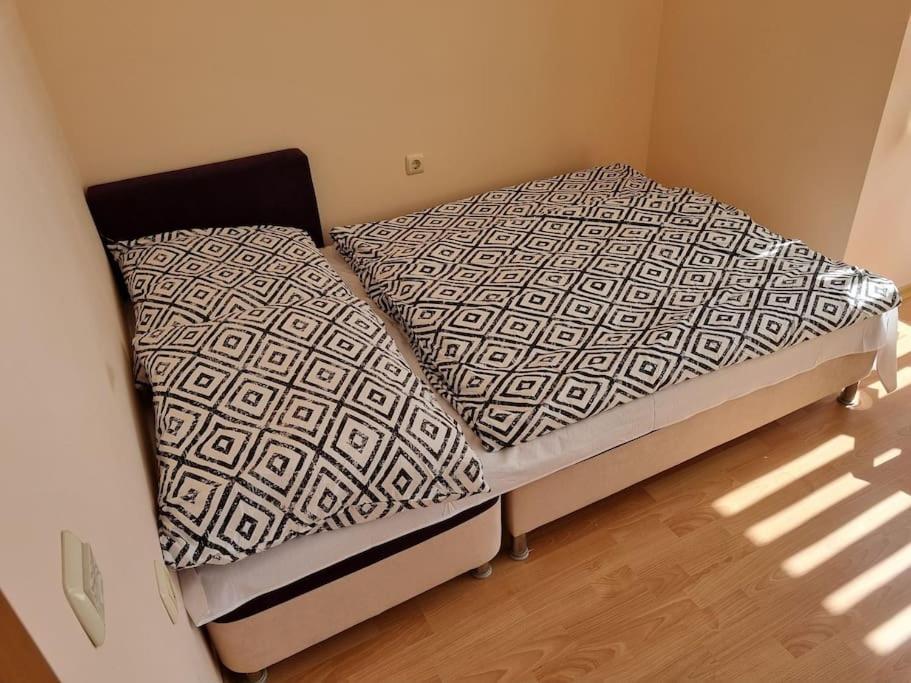 Sunny beach family apartment 302, Sluneční pobřeží